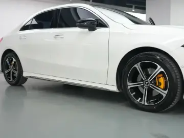 2024 GAC Trumpchi M8 с пробегом 10 500 км
