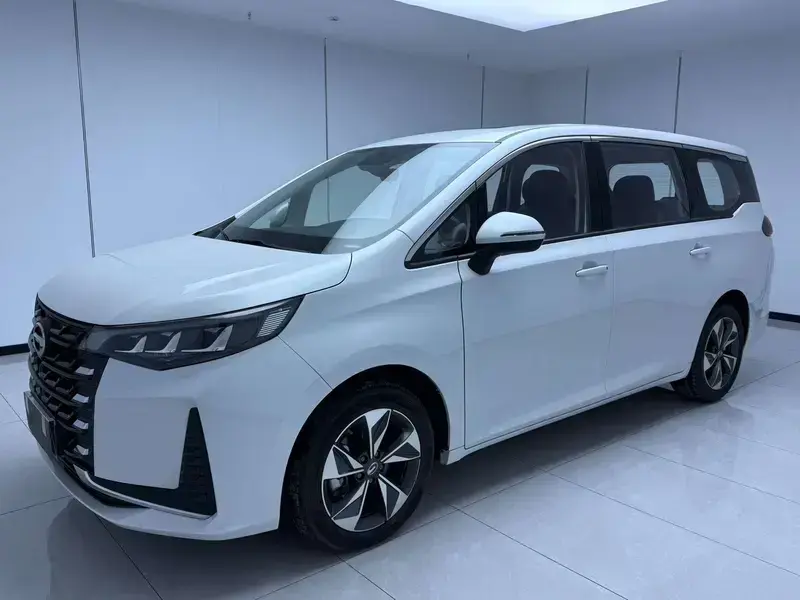 2021 GAC Trumpchi M6 с пробегом 700 км