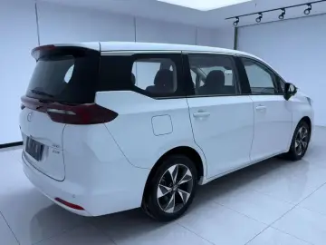 2021 GAC Trumpchi M6 с пробегом 700 км