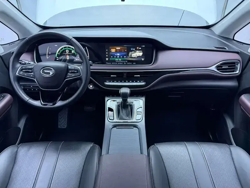 2021 GAC Trumpchi M6 с пробегом 700 км