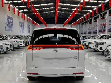 2021 GAC Trumpchi M6 с пробегом 48 600 км
