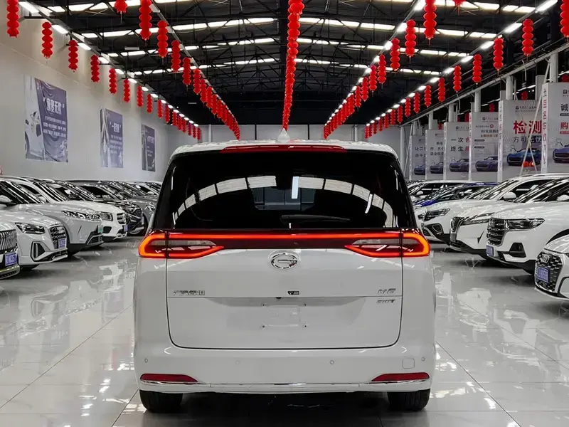 2021 GAC Trumpchi M6 с пробегом 48 600 км