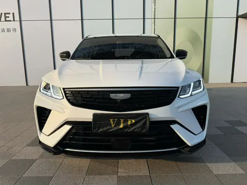 2025 Geely Binyue с пробегом 4 000 км