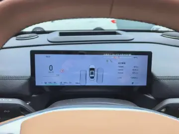 2025 Geely Galaxy A7 с пробегом 12 000 км