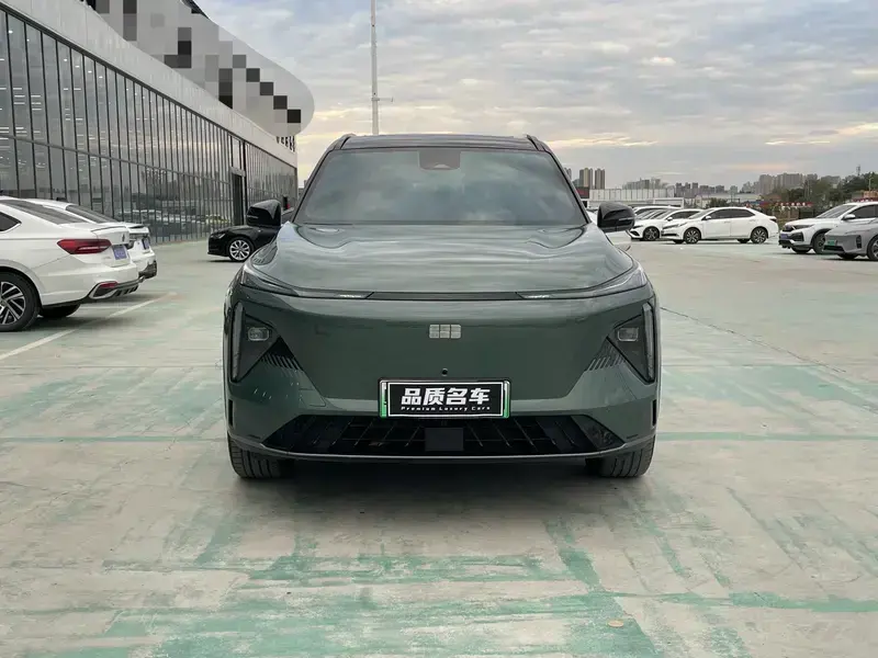 2024 Geely Galaxy L7 с пробегом 54 000 км