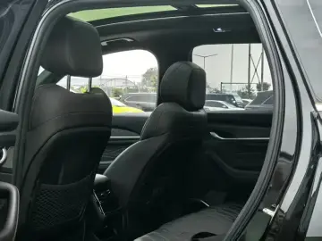 2025 Geely Monjaro с пробегом 23 000 км