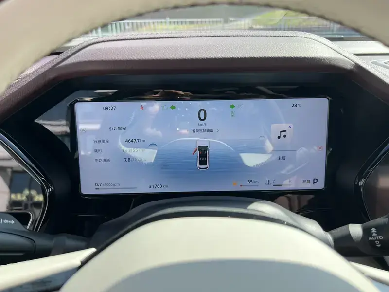 2024 Geely Monjaro с пробегом 31 000 км