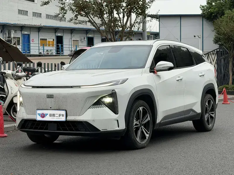 2023 Geely Galaxy L7 с пробегом 47 000 км