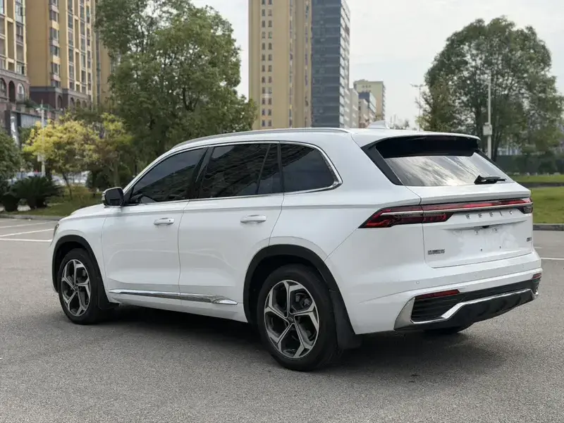 2021 Geely Monjaro с пробегом 59 000 км