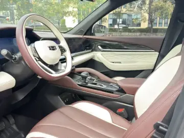 2021 Geely Monjaro с пробегом 59 000 км