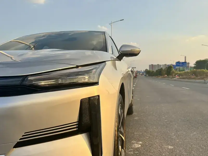 2025 Geely Galaxy L6 с пробегом 32 700 км