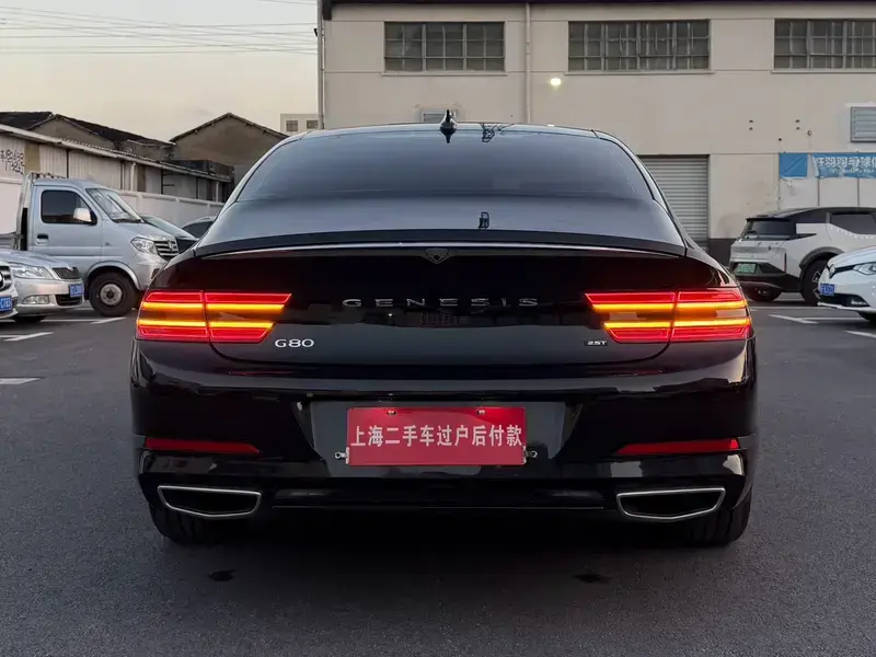 2023 Genesis G80 с пробегом 70 000 км