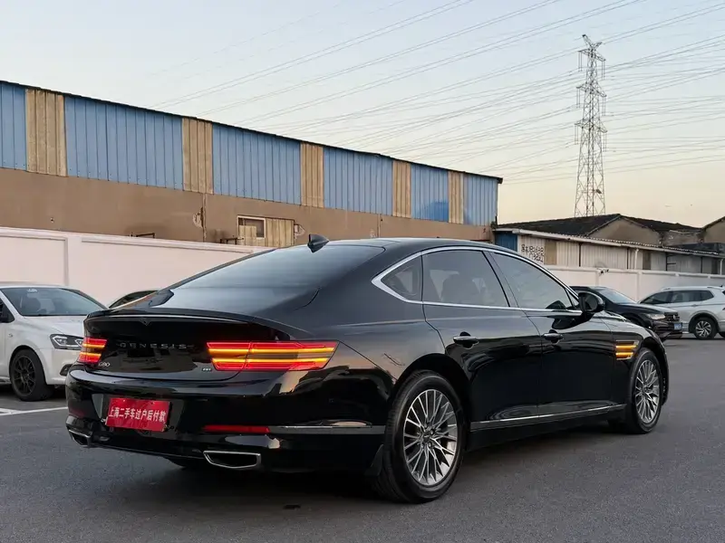 2023 Genesis G80 с пробегом 70 000 км