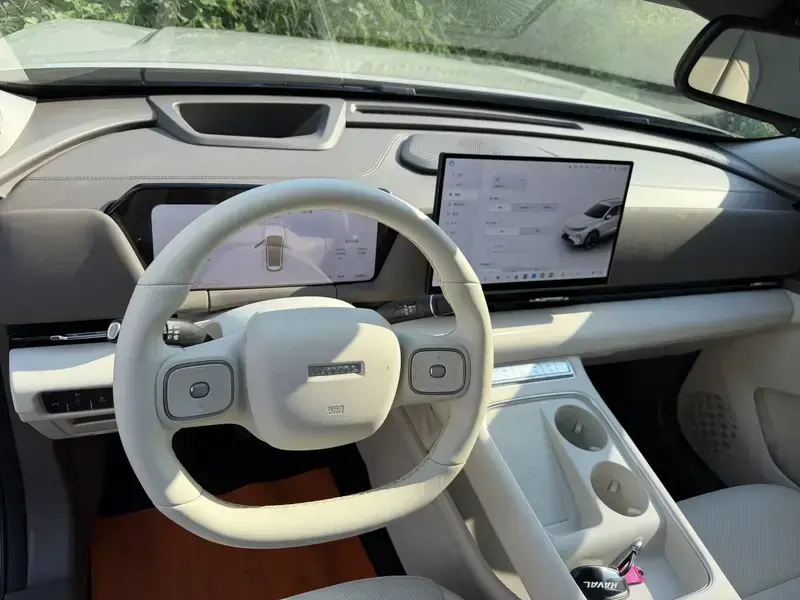 2025 Haval Xiaolong Max с пробегом 13 000 км