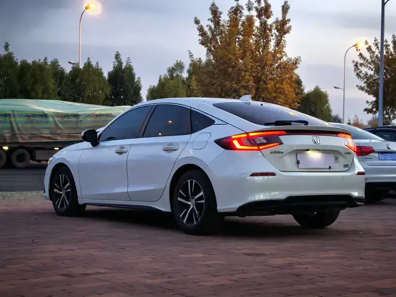 2023 Honda Civic с пробегом 56 000 км