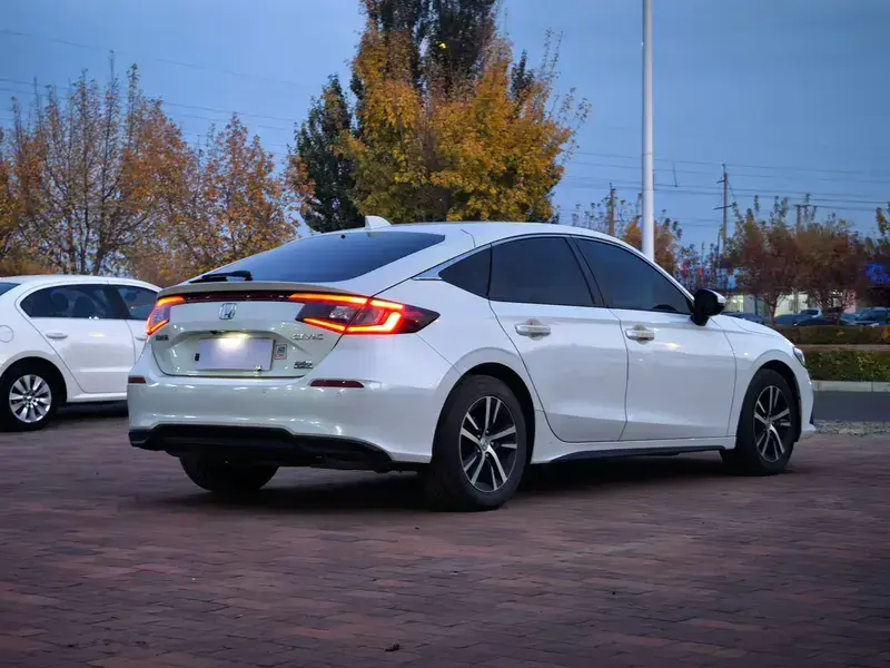 2023 Honda Civic с пробегом 56 000 км