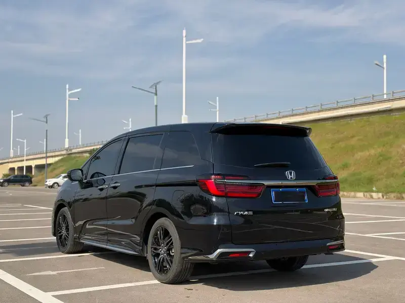 2024 Honda Odyssey с пробегом 17 000 км