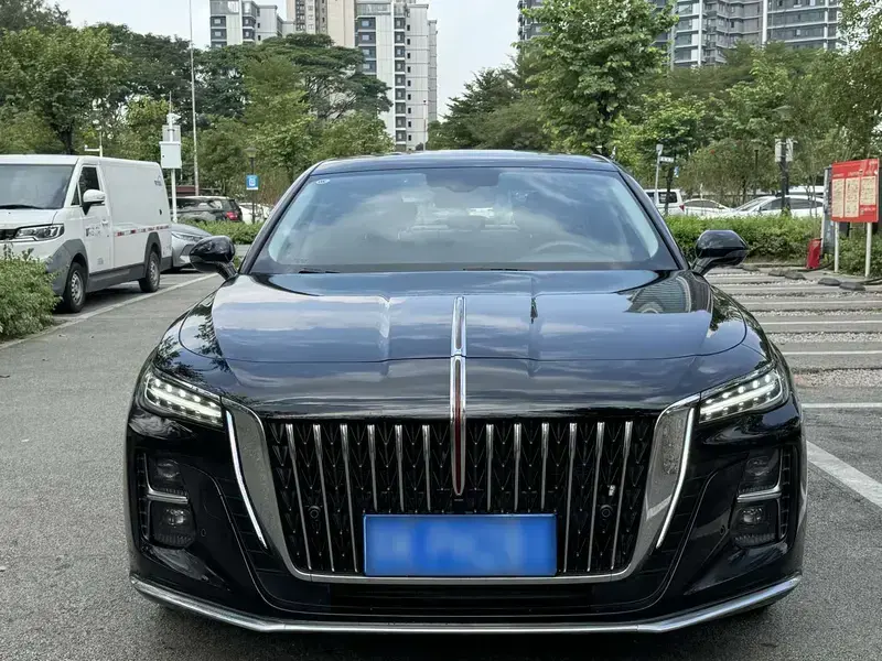 2024 Hongqi H5 с пробегом 70 000 км