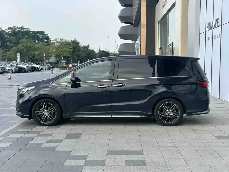 2022 Honda Odyssey с пробегом 66 000 км