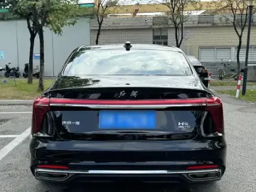 2024 Hongqi H5 с пробегом 70 000 км