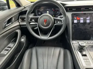2024 Hongqi H5 с пробегом 70 000 км
