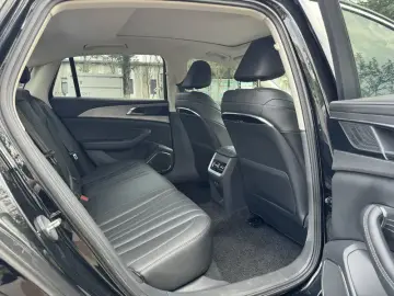 2024 Hongqi H5 с пробегом 70 000 км