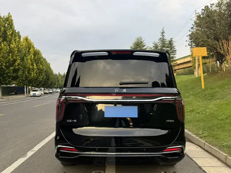 2022 Hongqi HQ9 с пробегом 99 000 км