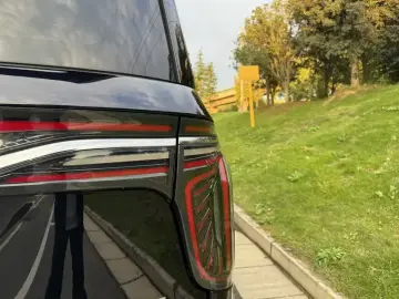 2022 Hongqi HQ9 с пробегом 99 000 км