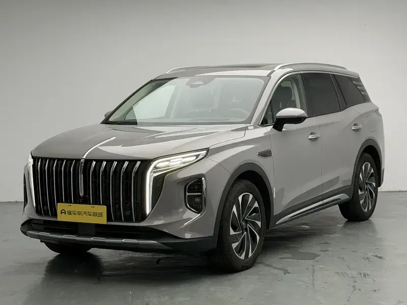 2024 Hongqi HS7 с пробегом 18 600 км