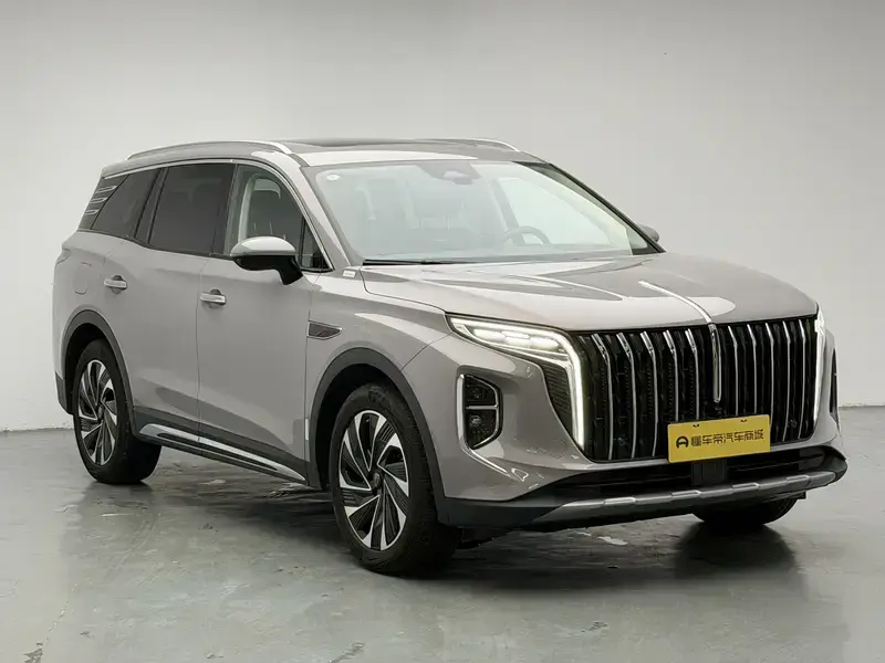 2024 Hongqi HS7 с пробегом 18 600 км