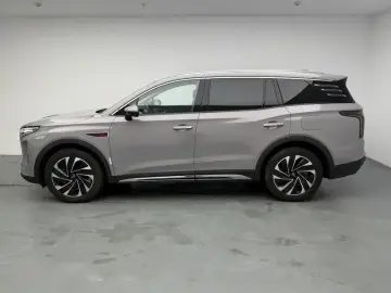 2024 Hongqi HS7 с пробегом 18 600 км