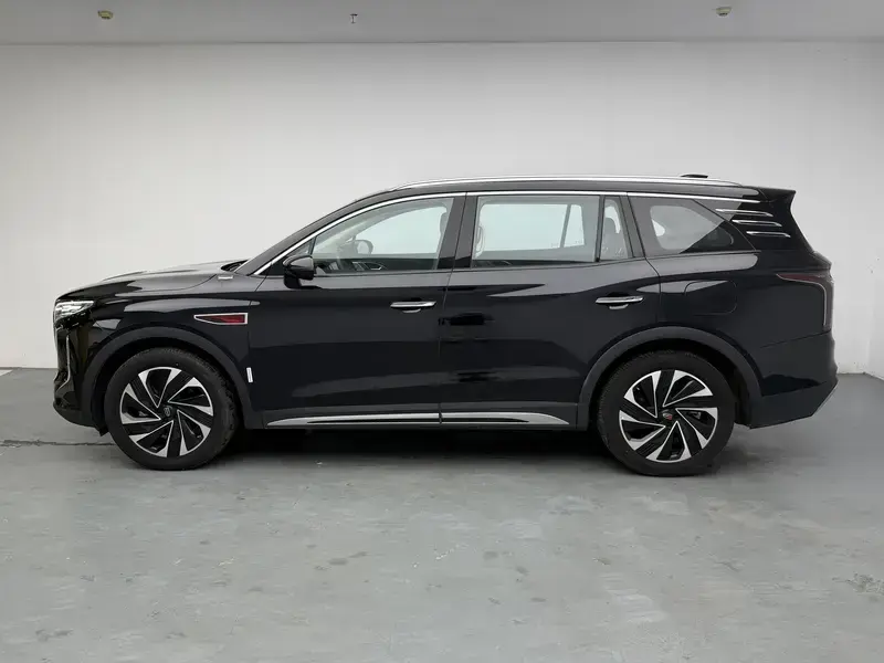 2024 Hongqi HS7 с пробегом 20 200 км