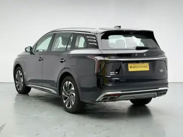 2024 Hongqi HS7 с пробегом 20 200 км