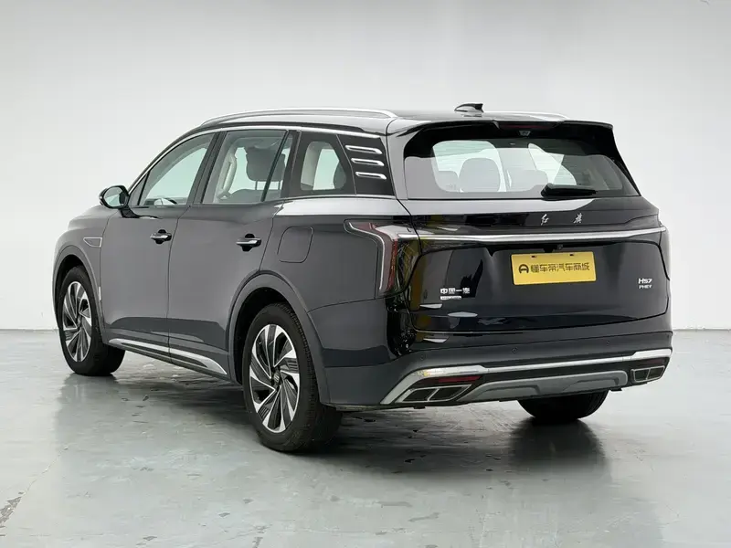 2024 Hongqi HS7 с пробегом 20 200 км
