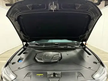2019 Hongqi HS5 с пробегом 24 700 км