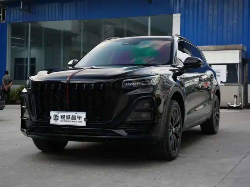 2025 Hongqi HS5 с пробегом 10 000 км