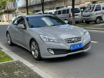 2012 Hyundai Genesis Coupe с пробегом 130 000 км