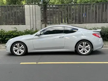 2012 Hyundai Genesis Coupe с пробегом 130 000 км