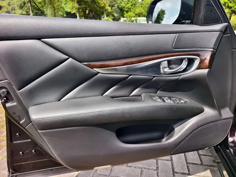 2019 Infiniti Q70 с пробегом 58 000 км
