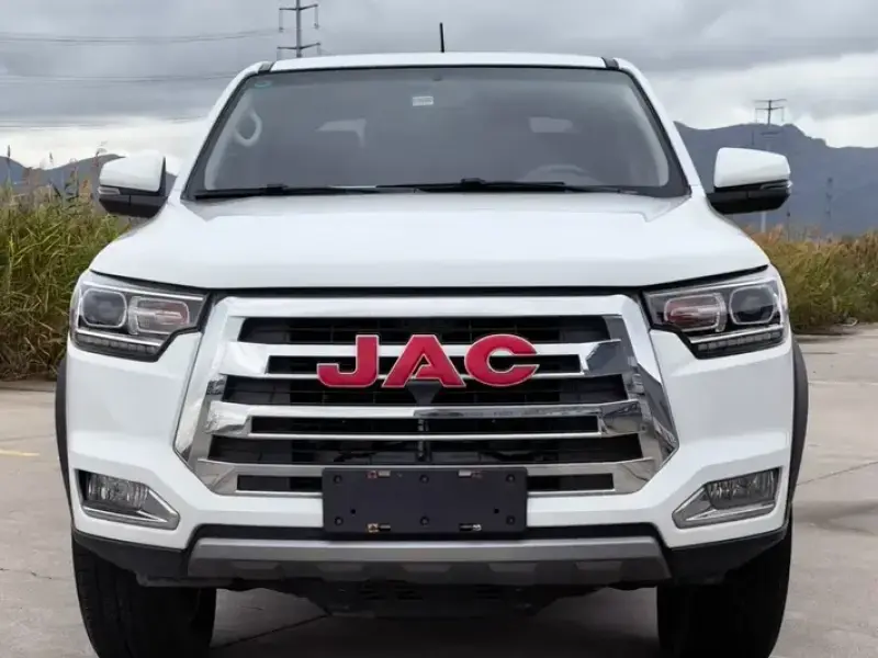 2018 JAC T8 с пробегом 33 000 км
