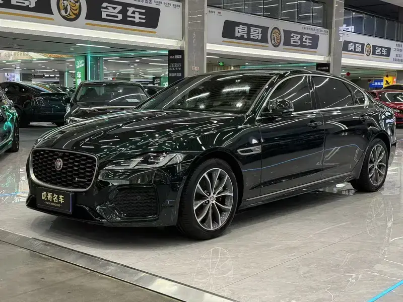 2023 Jaguar XF с пробегом 24 500 км