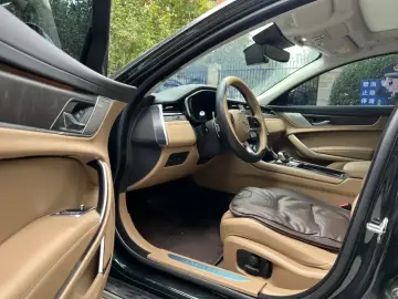2024 Jaguar XF с пробегом 37 000 км