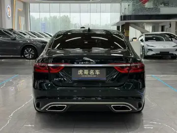 2023 Jaguar XF с пробегом 24 500 км