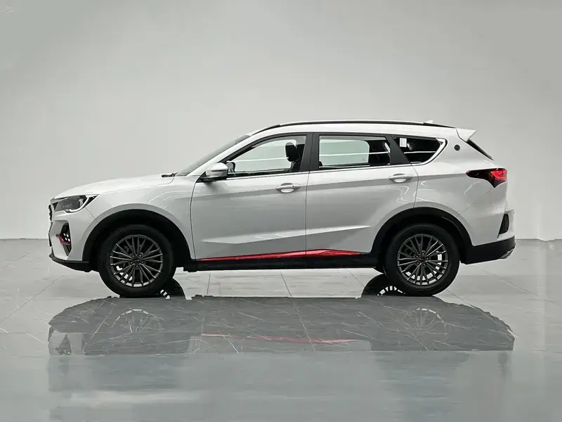 2023 JETOUR X70+ с пробегом 10 400 км