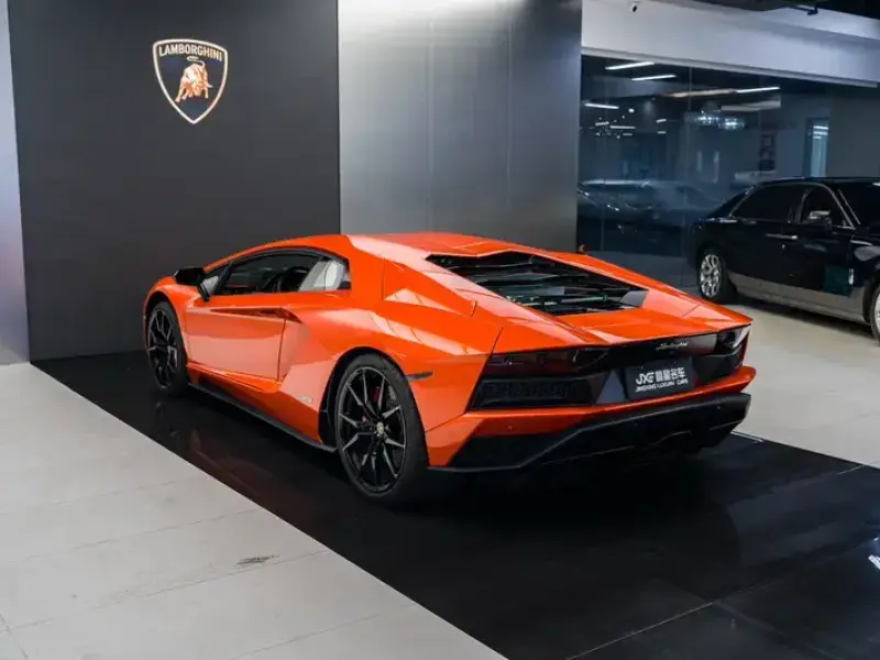 2017 Lamborghini Aventador с пробегом 30 000 км