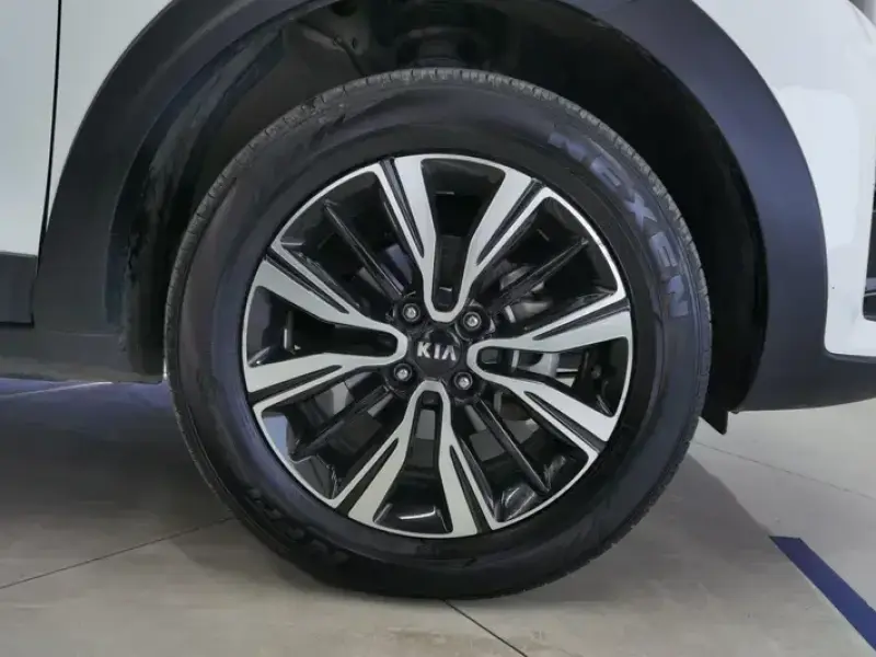 2021 Kia KX1 с пробегом 52 000 км