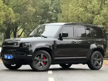 2023 Land Rover Defender с пробегом 46 000 км