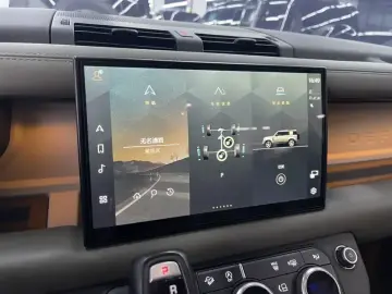 2022 Land Rover Defender с пробегом 82 000 км