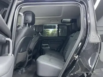 2024 Land Rover Defender с пробегом 66 000 км
