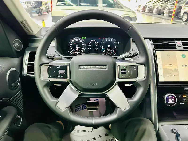 2023 Land Rover Discovery с пробегом 55 000 км